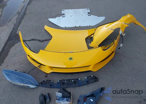 2024 Lotus Emira V6 First Edition z USA, uszkodzony, nr VIN SCCLEKAXXRHA11528